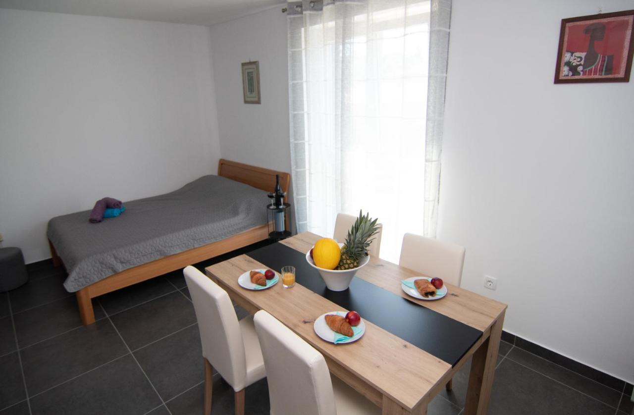 Valkane Beach Studio Apartment 普拉 外观 照片
