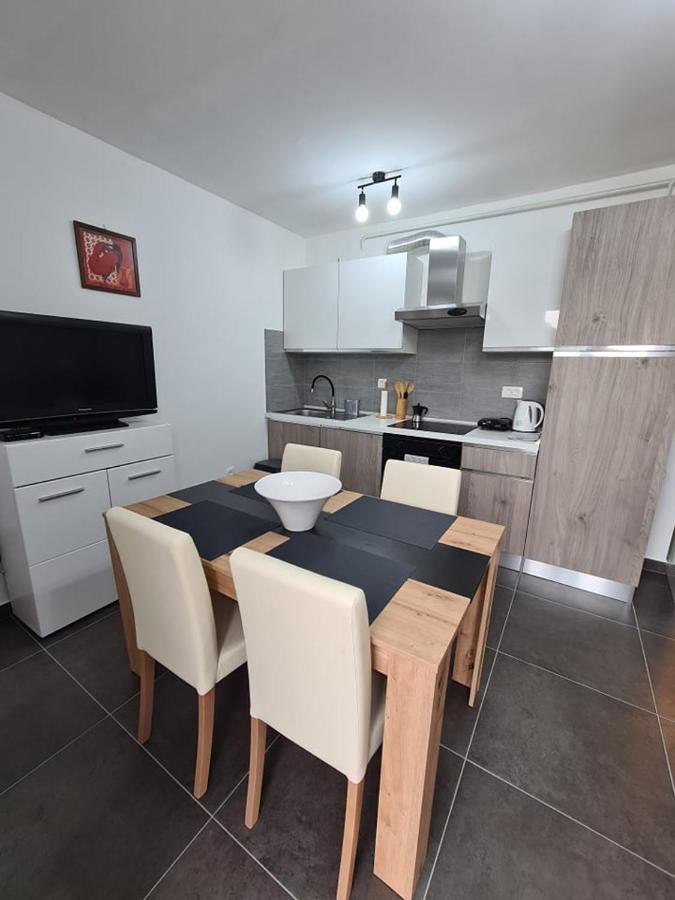 Valkane Beach Studio Apartment 普拉 外观 照片